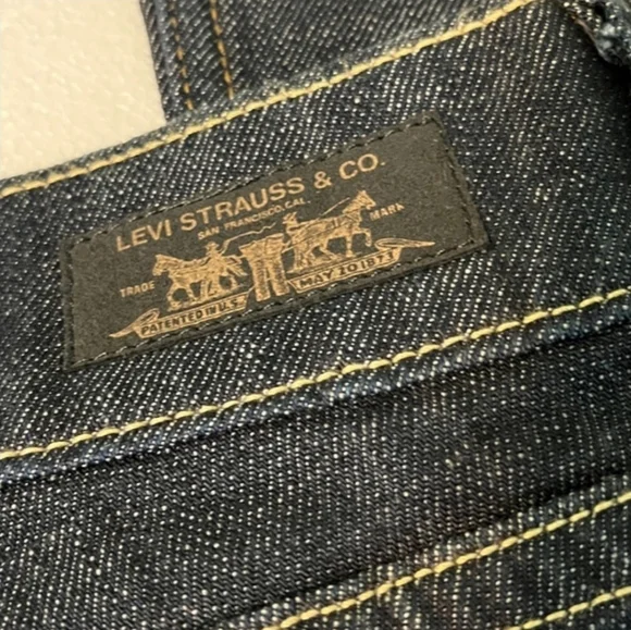 Levi's Classic Indigo Denim 542 Tilted Flare size 14 - Picture 7 of 15
